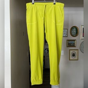 Lightweight Albion Bright Green Joggers